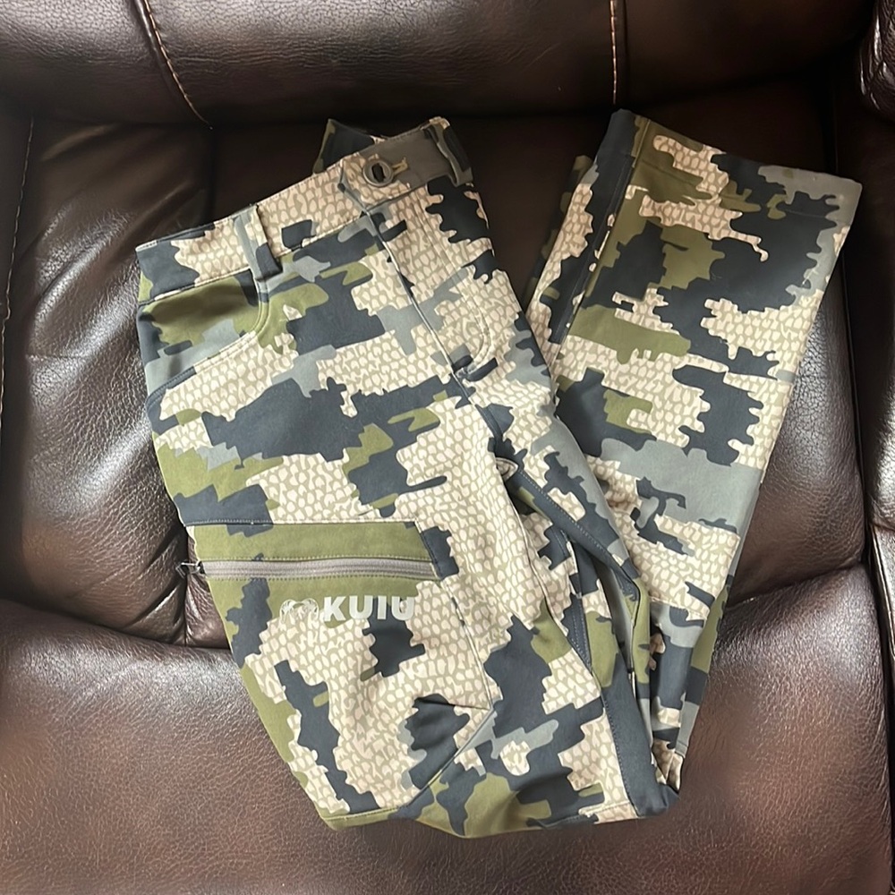 Youth Kuiu Camo Pants boy or girl